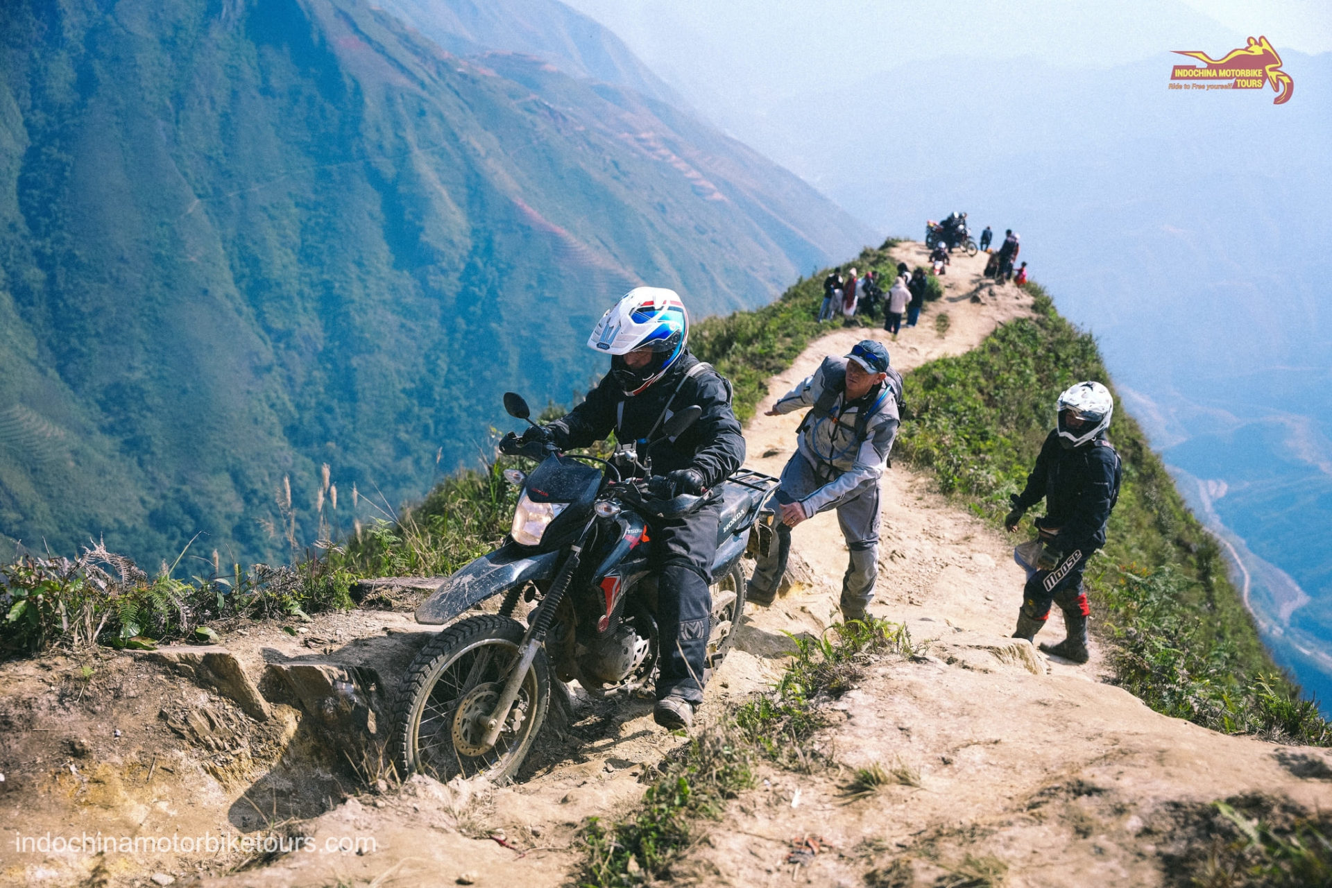 northwest-vietnam-motorbike-adventure-from-hanoi-to-ta-xua-mai-chau