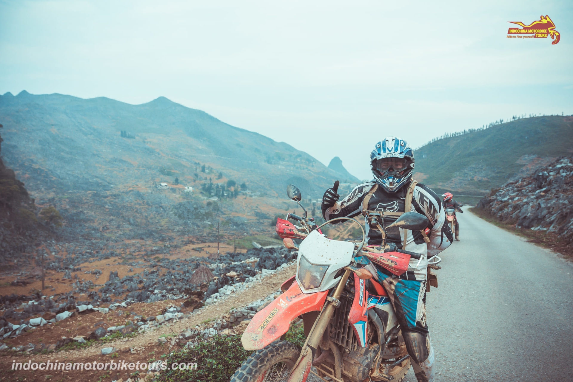 EXTREME WEST-TO-EAST VIETNAM OFFROAD MOTORBIKE TOUR – 13 DAYS