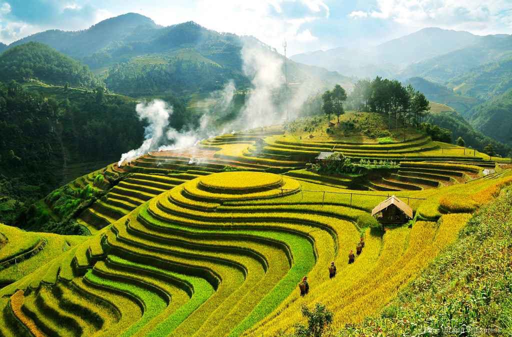 COMPRESSED NORTHWEST VIETNAM MOTORBIKE TOUR TO SAPA, MU CANG CHAI Northwest Vietnam Motorbike Tour to Sapa, Mu Cang Chai, Lai Chau