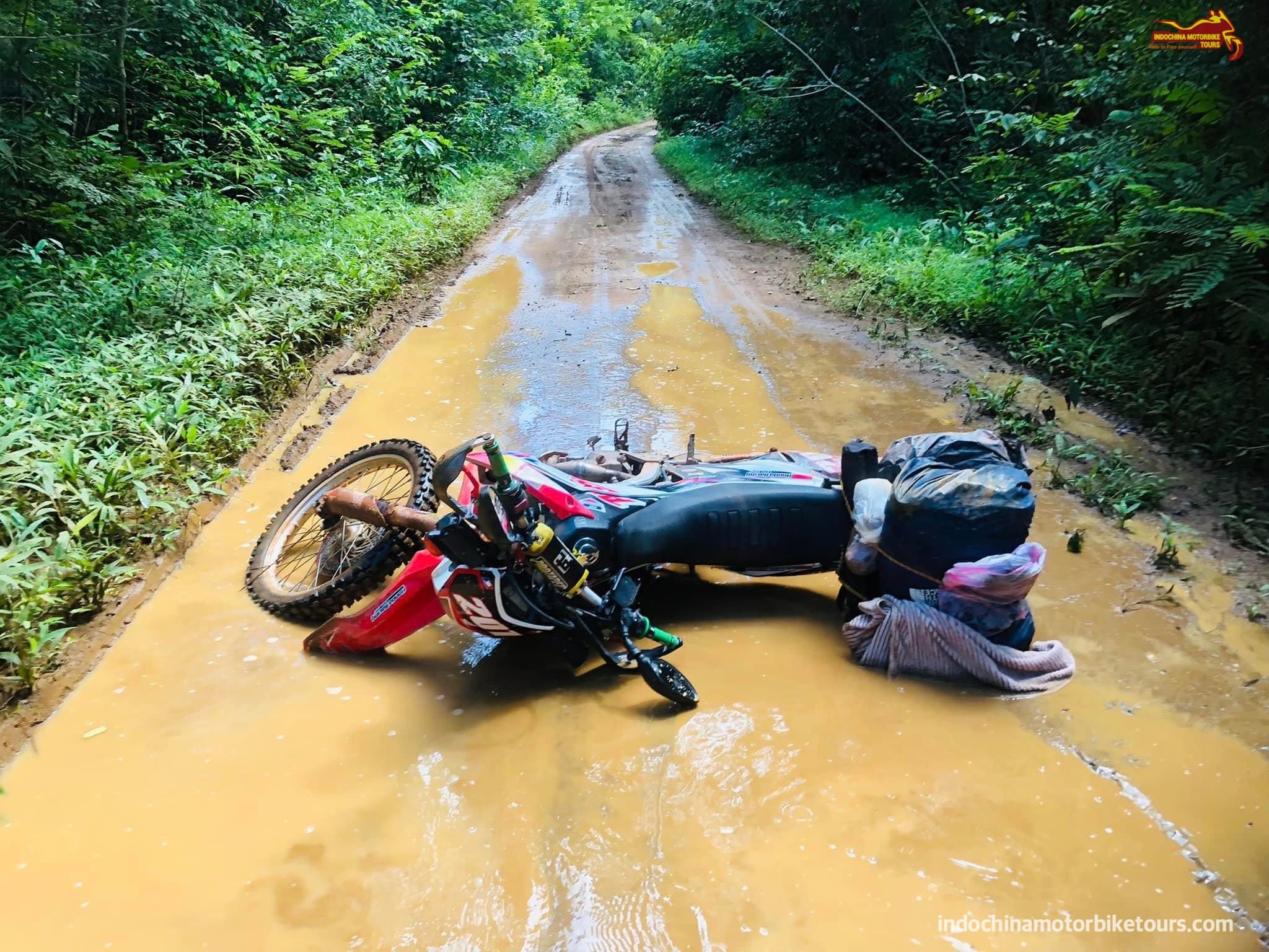 NORTHERN LAOS OFFROAD MOTORBIKE TOUR