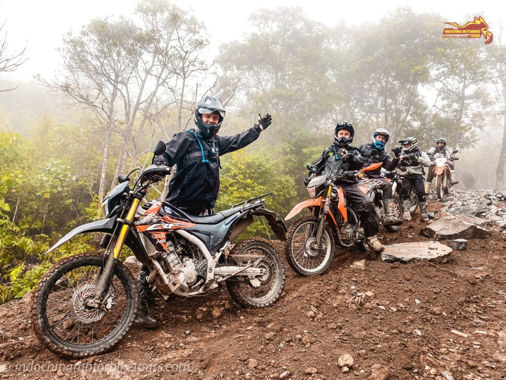 TA XUA MOTORBIKE TOUR TO NGHIA LO VIA TRAM TAU