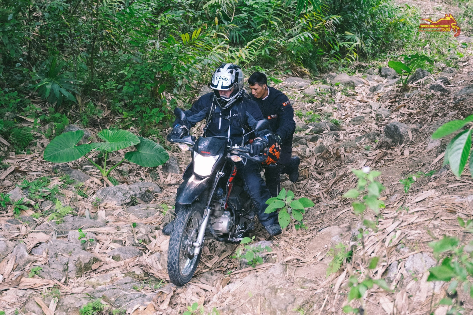 VIETNAM MOTORBIKE TOUR FROM HANOI TO MAI CHAU