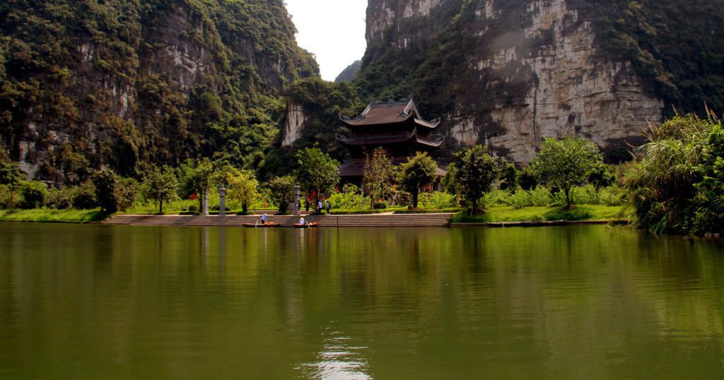 Ninh Binh 005 1024x538 - How to Plan a Vietnam Motorbike Tour - Useful Tips For First-time Travelers