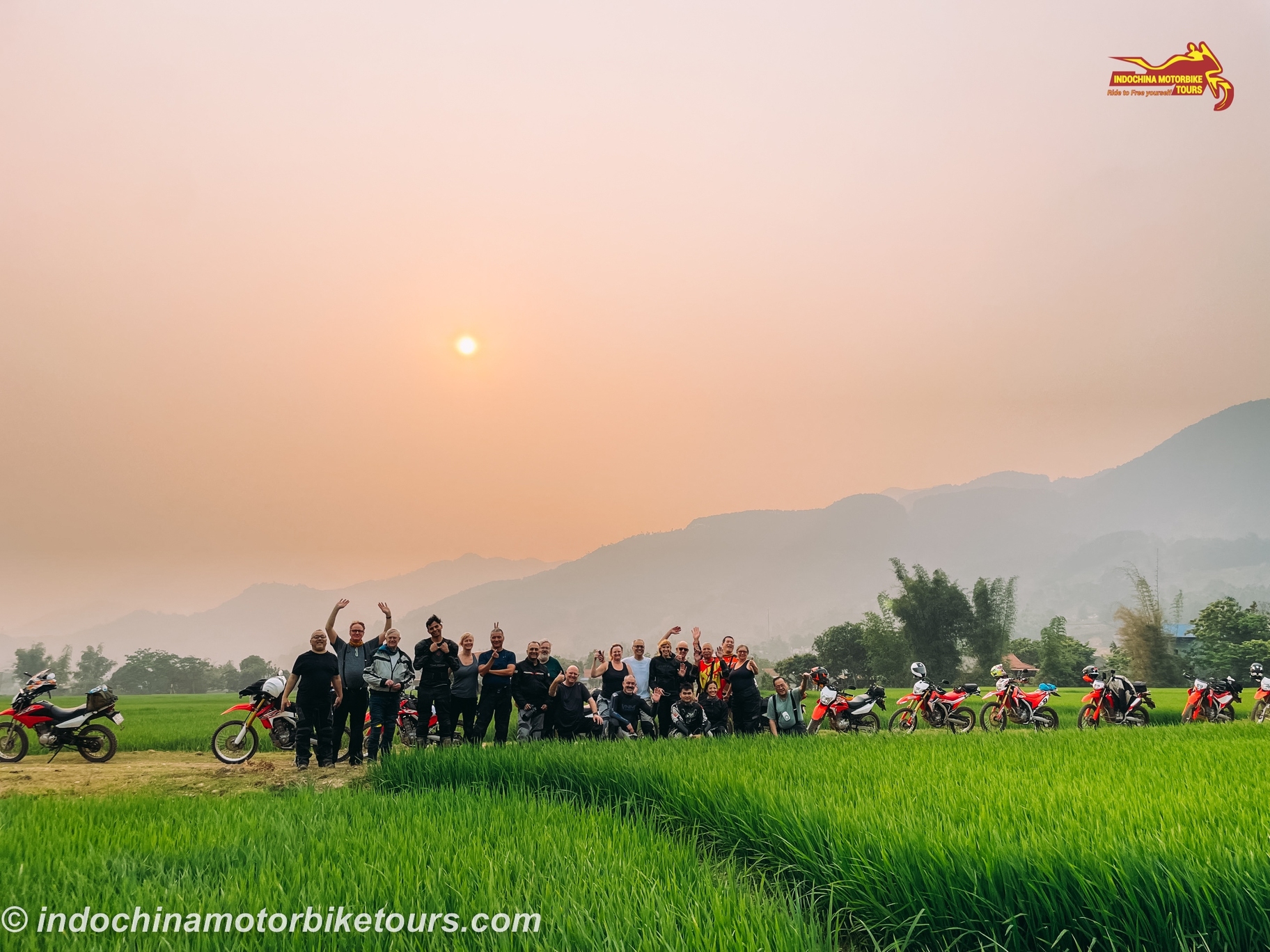VIETNAM MOTORBIKE TOUR TO SAPA IN RUSH