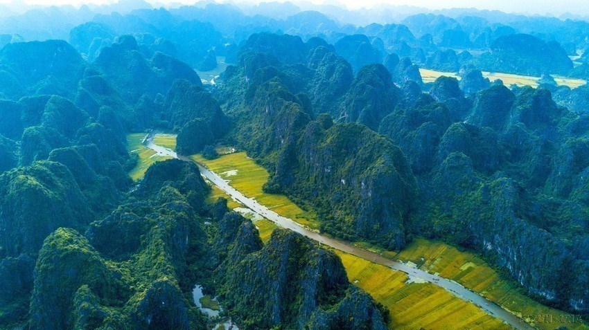 Ninh Binh Tam Coc 10 - Top 10 Best Travel Experiences in North Vietnam