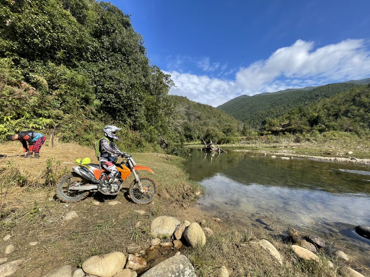 laos-motorbike-tour-all-travel-tips-you-need-to-know