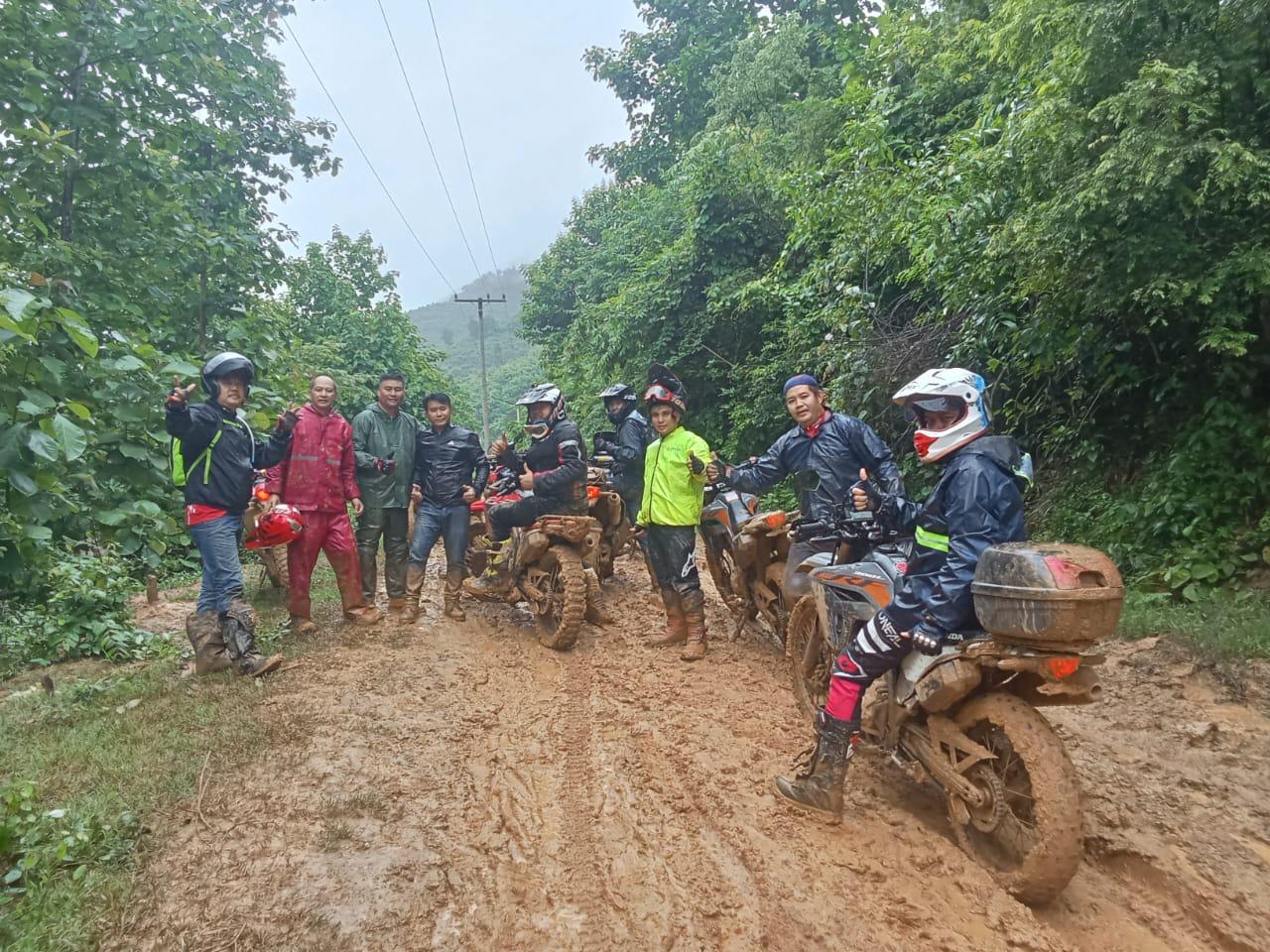 top-10-laos-offroad-motorbike-tours