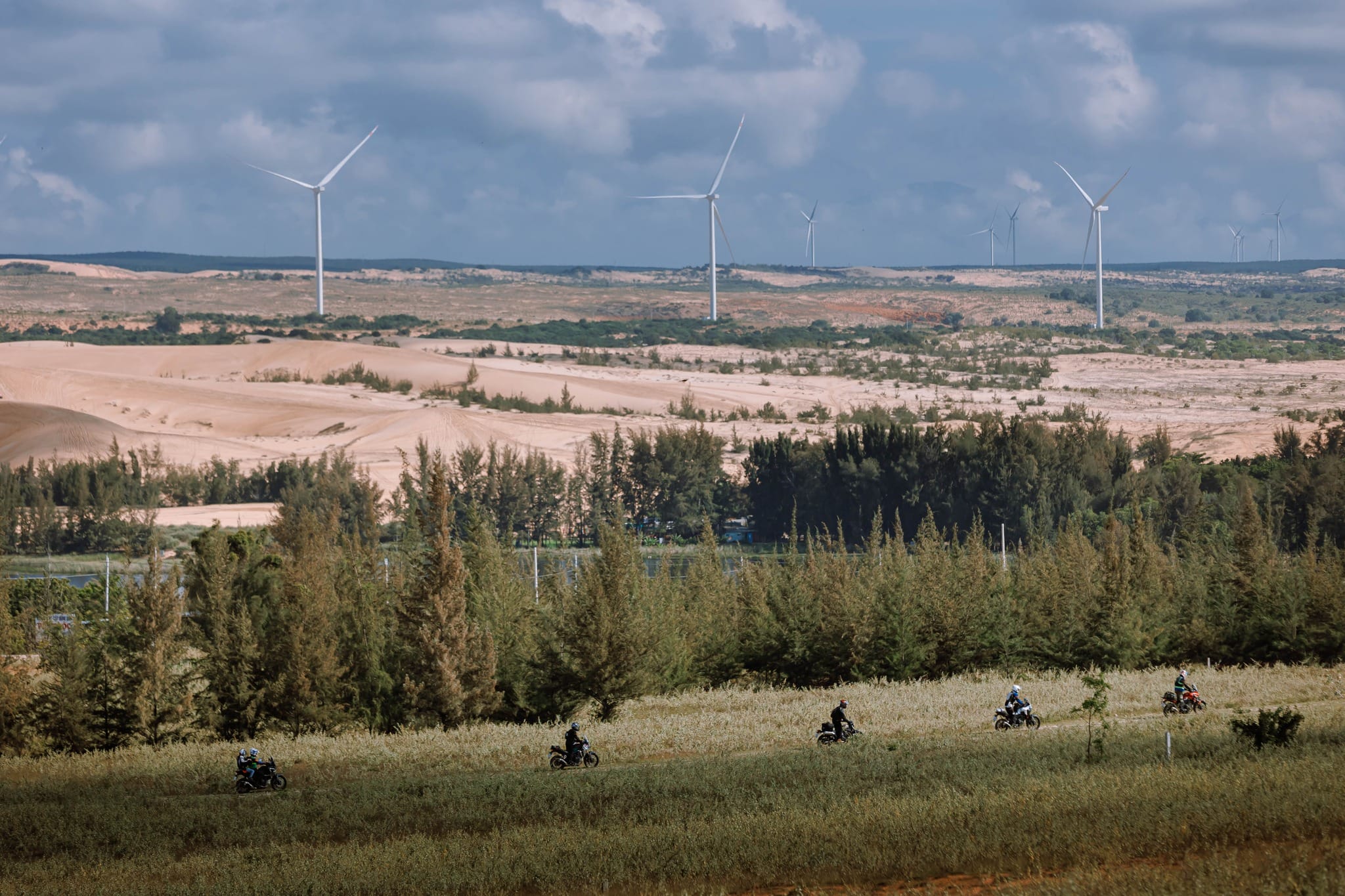 Adventure Vietnam Big Bike Tour from Hanoi to Saigon along Ho Chi Minh trail & Coast