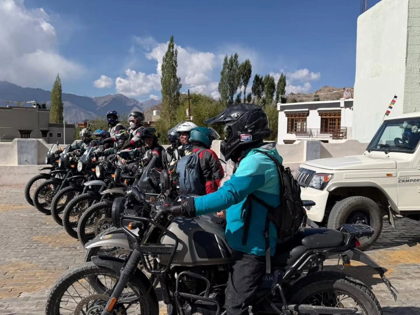 8-DAY ULTIMATE LADAKH MOTORCYCLE EXPEDITION TO UMLING LA