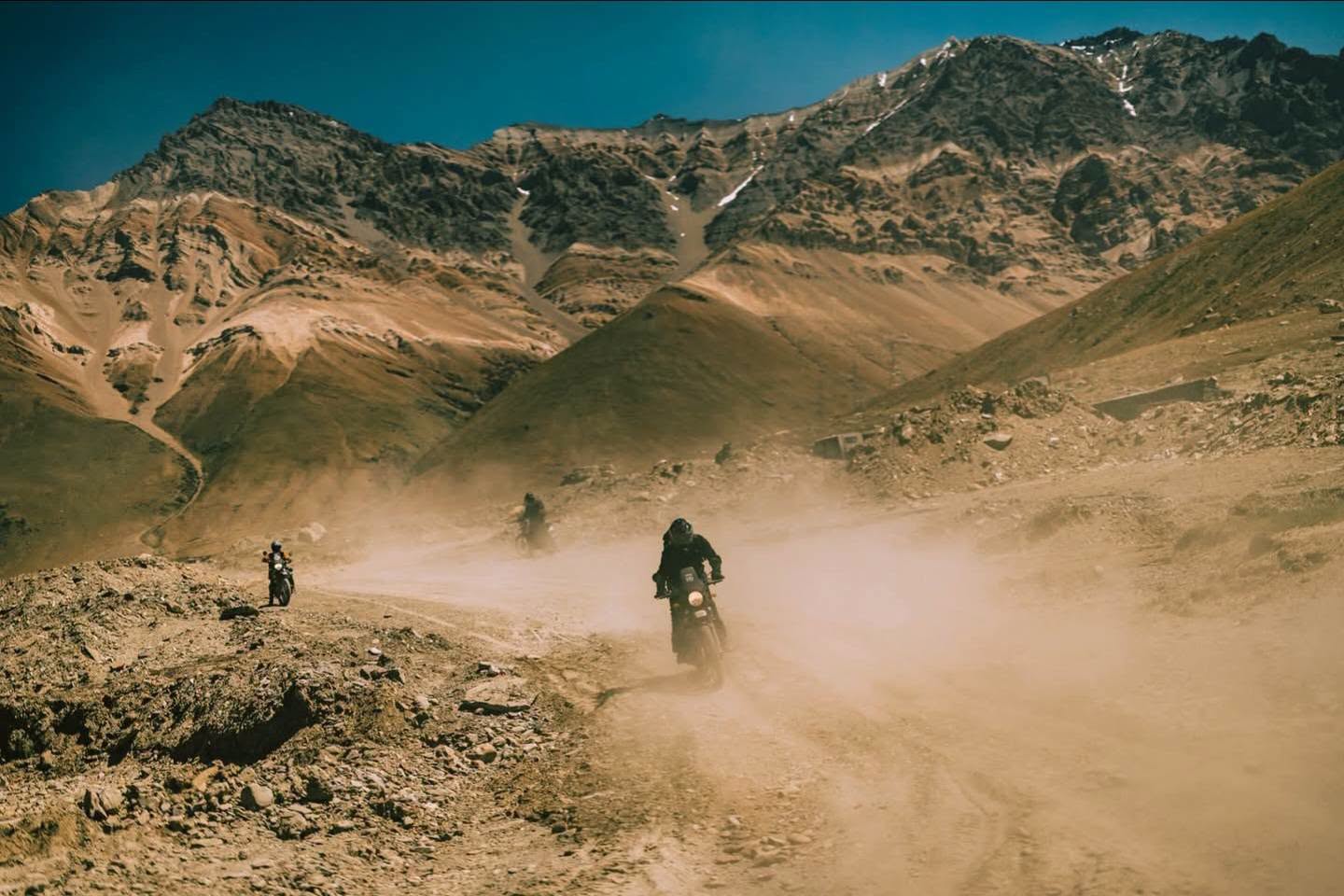 Manali to Leh Motorcycle Tour with Umling La 10 Days