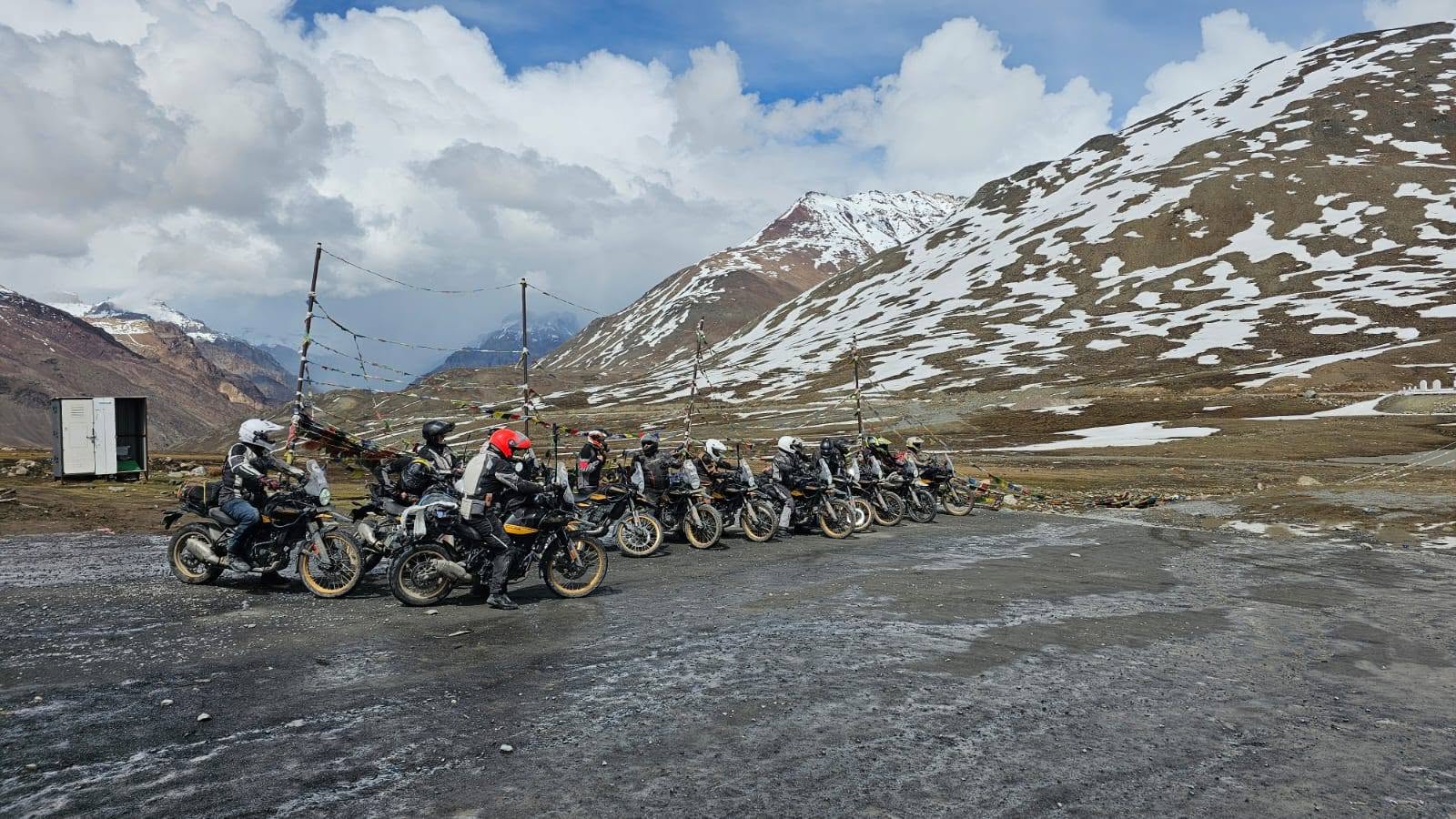 Ride the Roof of the Himalaya – Manali Leh Srinagar Motorcycle Expedition